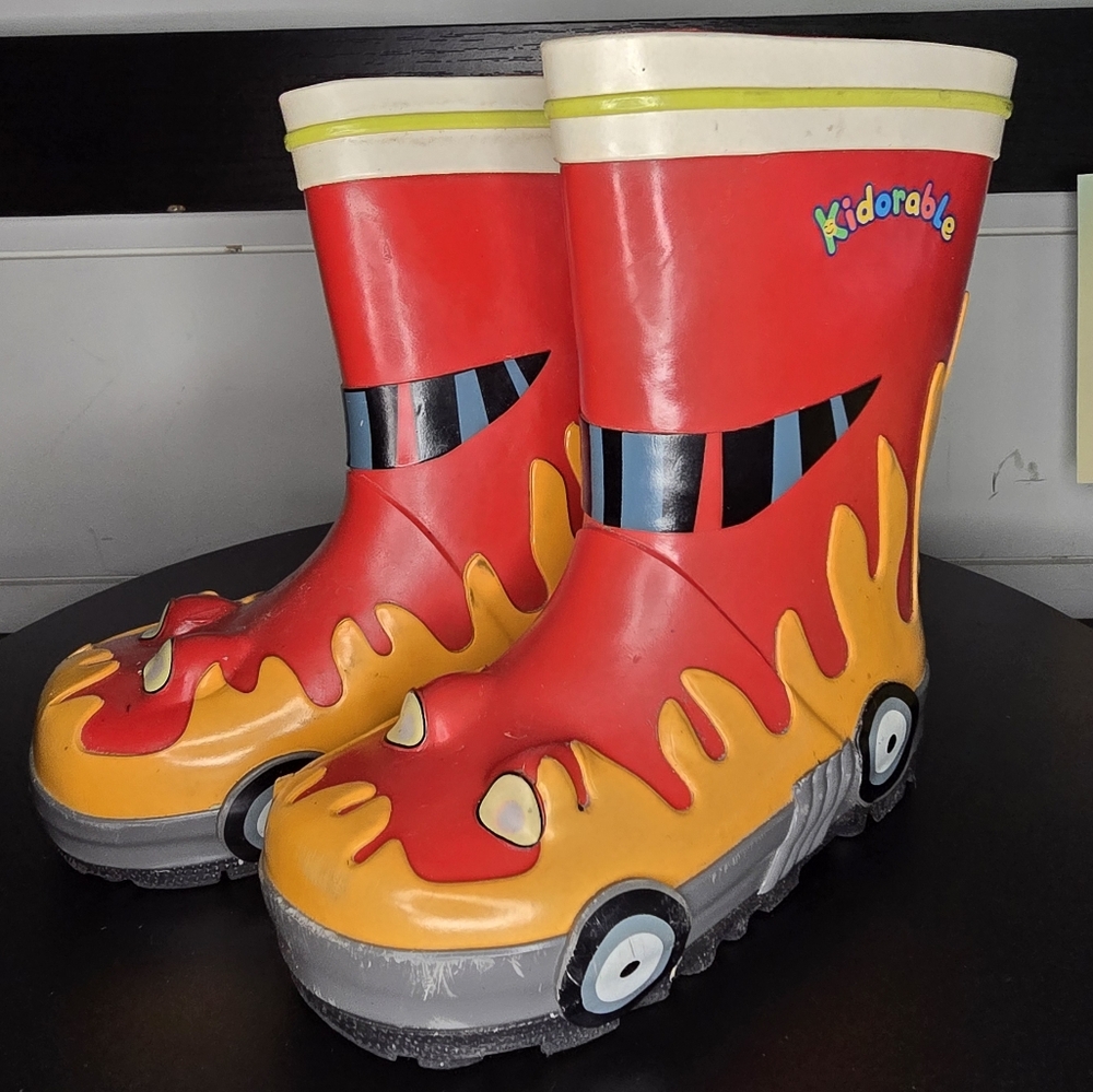 Fireman / Fire Truck Rain Boots by Kidorable Sz 5